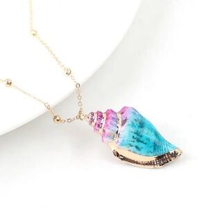 ⭐️NEW⭐️ 18K Gold Plated Pink & Blue Ombré Natural Tulip Shell Bohemian Necklace